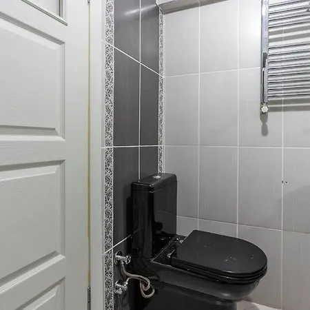 Downtown 2 Bdrm דירה בורסה