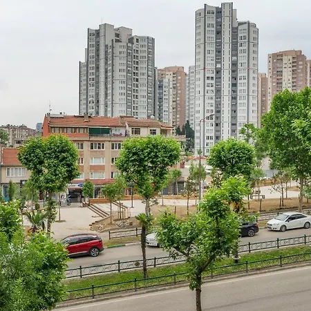 Downtown 2 Bdrm דירה בורסה