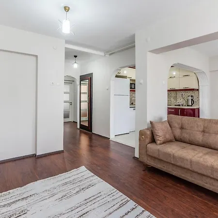דירה Downtown 2 Bdrm בורסה