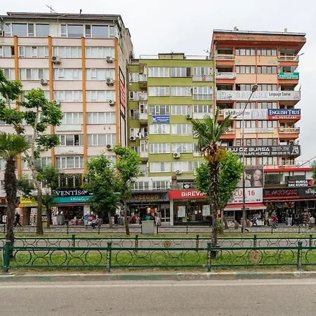 דירה Downtown 2 Bdrm בורסה