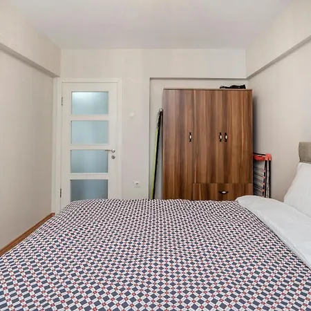 Downtown 2 Bdrm *